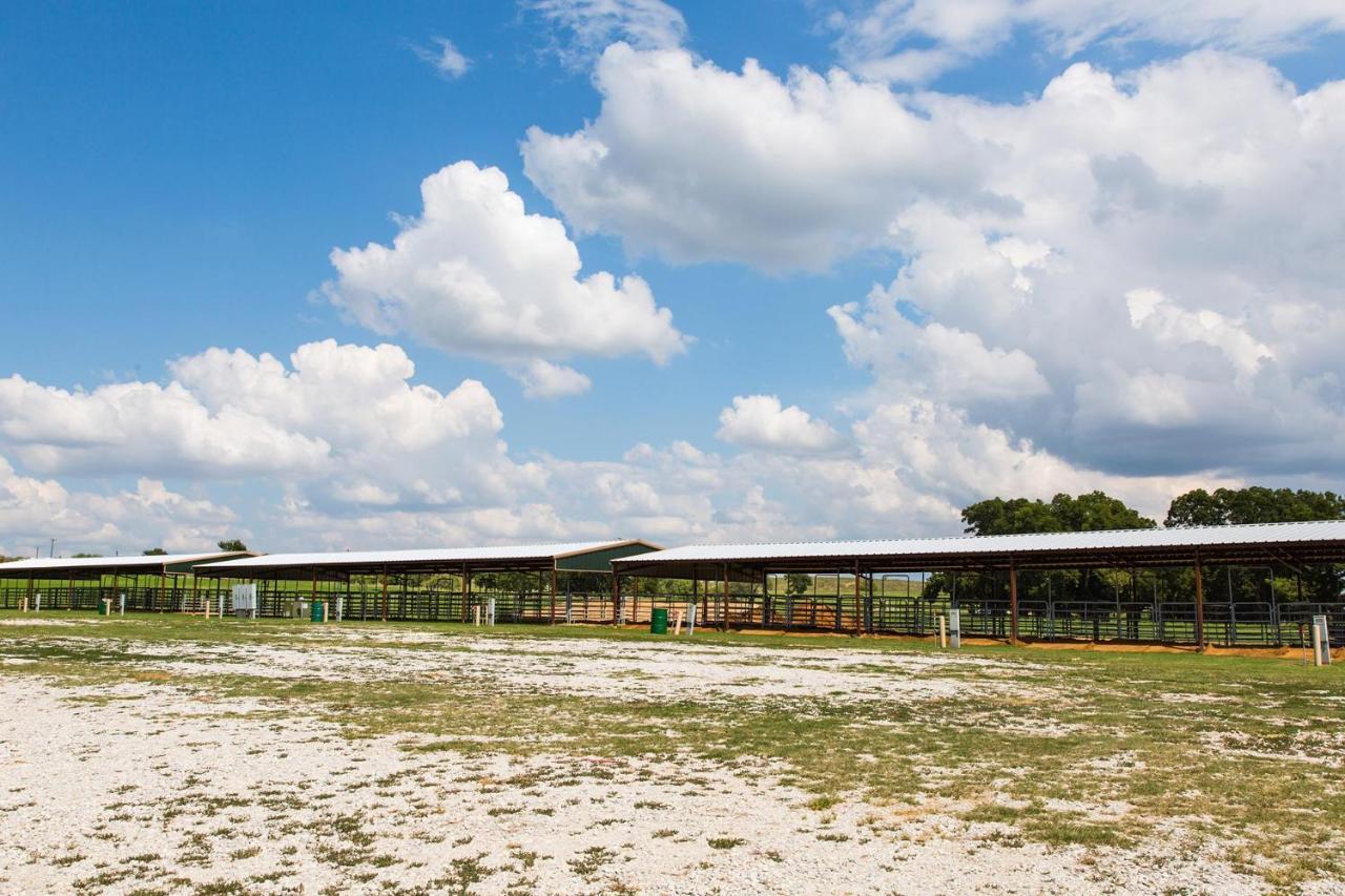 Nrs Event Center & Guest Ranch Ξενοδοχείο Ντεκατούρ Εξωτερικό φωτογραφία